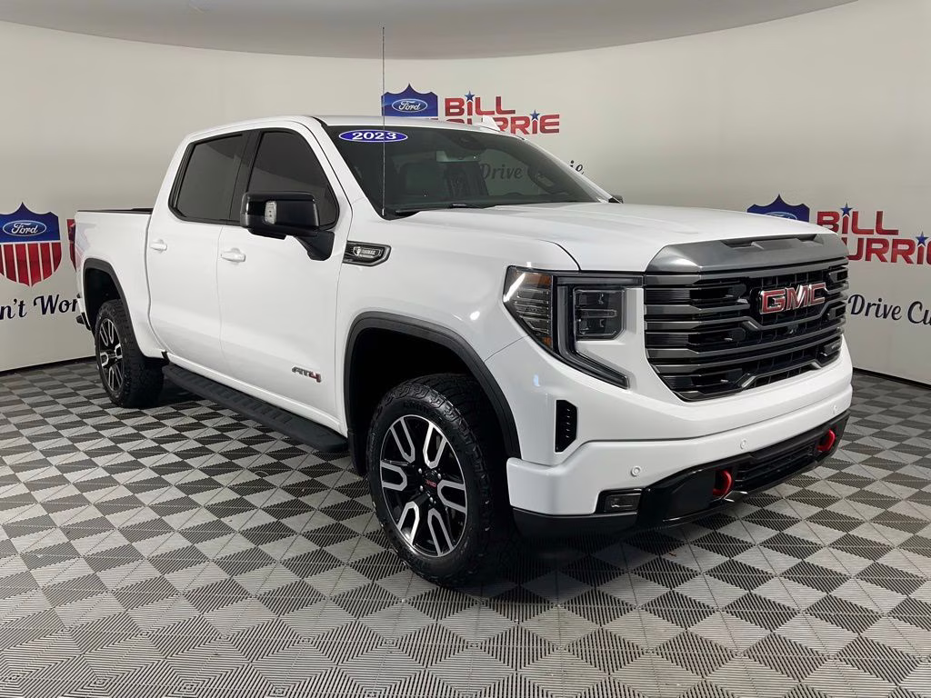 2023 Summit White GMC Sierra 1500 AT4 4X4 Truck