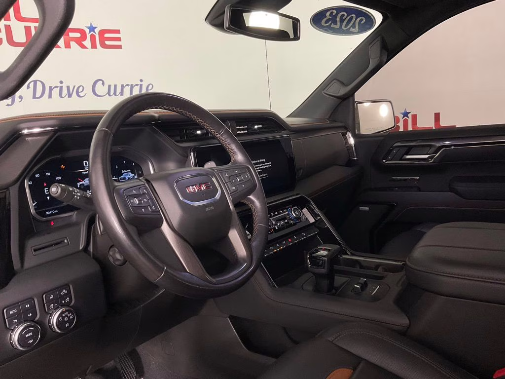 2023 Summit White GMC Sierra 1500 AT4 4X4 Truck