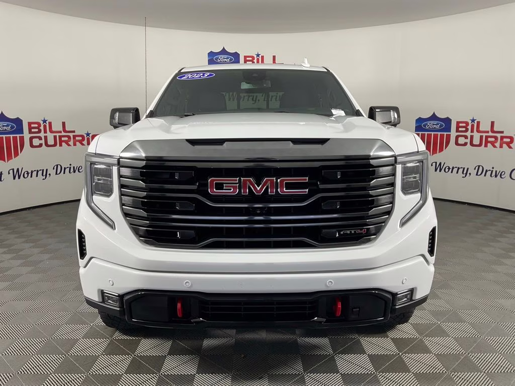 2023 Summit White GMC Sierra 1500 AT4 4X4 Truck