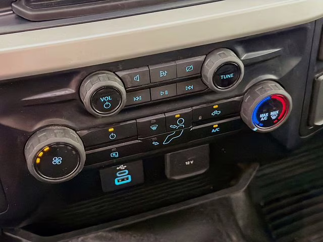 2023 Gray Metallic Ford Super Duty F-250 SRW XLT 4X4 Truck