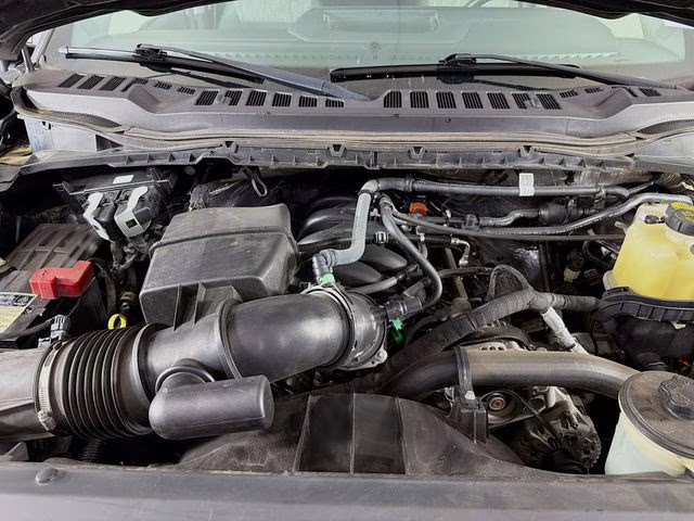 2023 Gray Metallic Ford Super Duty F-250 SRW XLT 4X4 Truck