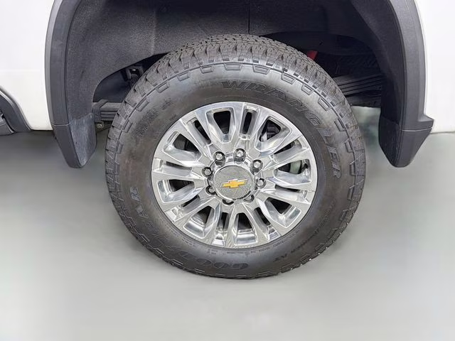 2023 Pearl Chevrolet Silverado 2500HD High Country 4X4 Truck