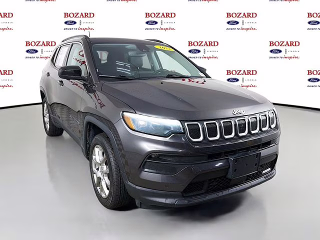 2022 Jeep Compass Latitude Lux 4X4's photo