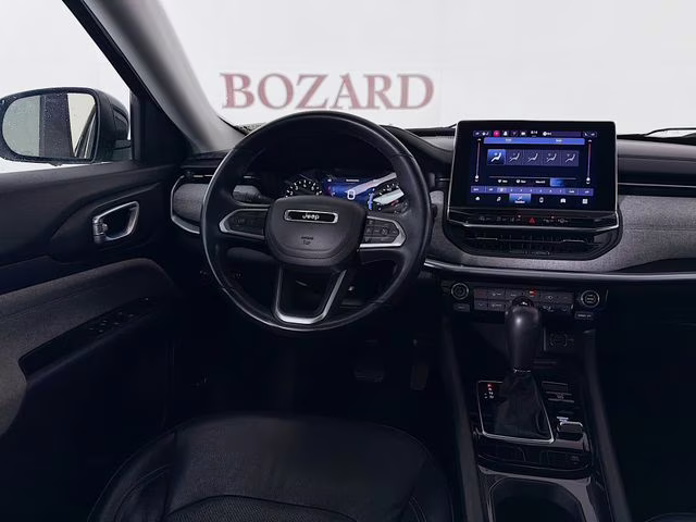 2022 Granite Crystal Metallic Clearcoat Jeep Compass Latitude Lux 4X4 SUV