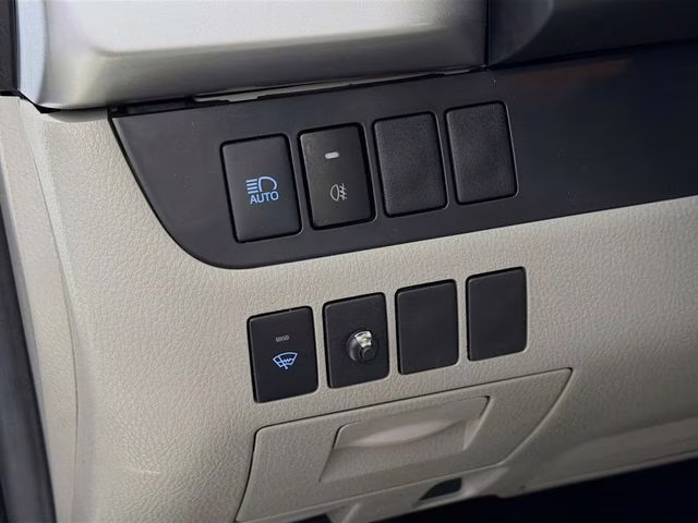 2019 Predawn Gray Mica Toyota Highlander LE FWD SUV