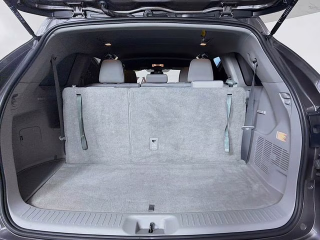 2019 Predawn Gray Mica Toyota Highlander LE FWD SUV