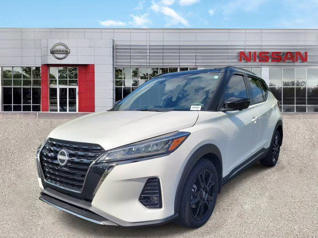 2023 Aspen White Nissan Kicks SR FWD SUV