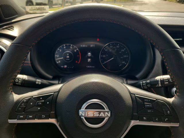 2023 Aspen White Nissan Kicks SR FWD SUV