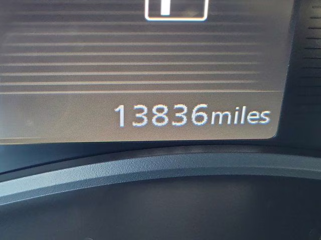 2023 Aspen White Nissan Kicks SR FWD SUV