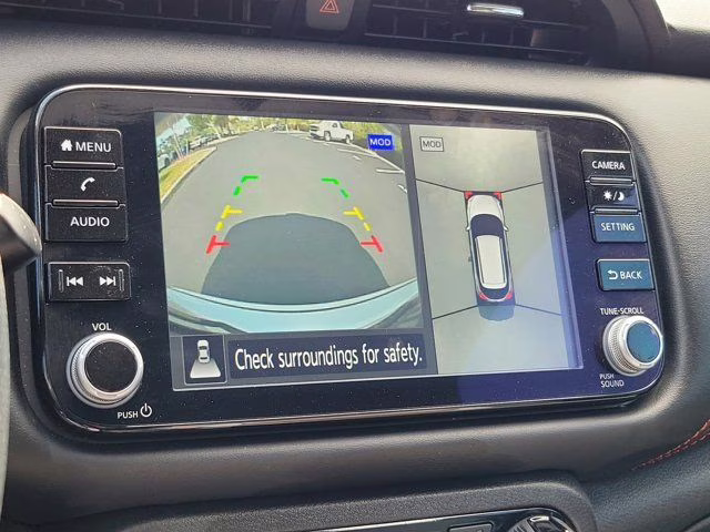 2023 Aspen White Nissan Kicks SR FWD SUV