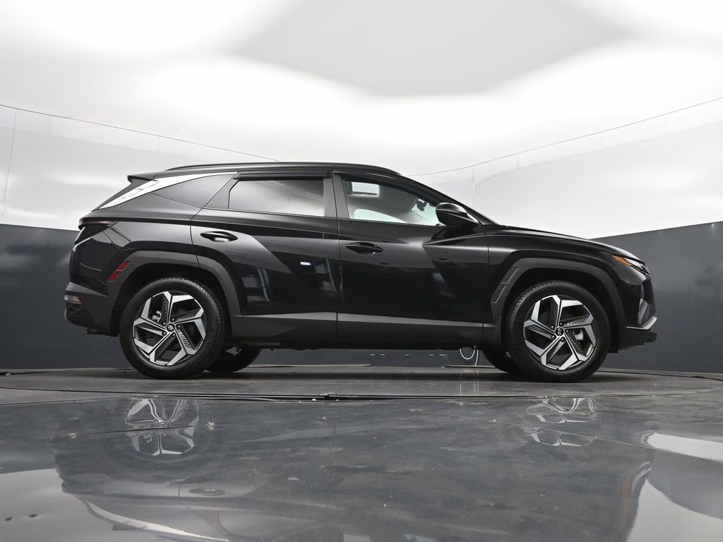 2024 Black Pearl Hyundai Tucson SEL AWD SUV