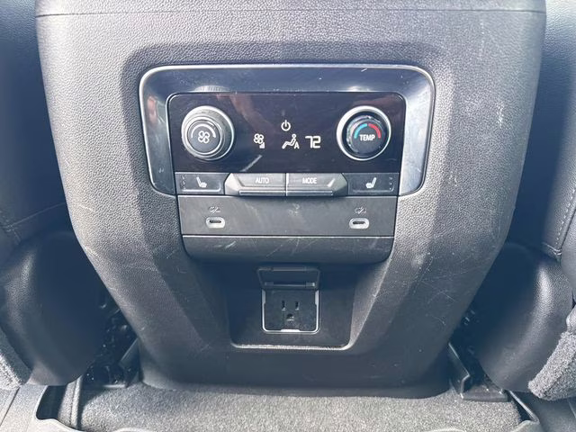 2021 Summit White Chevrolet Suburban RST RWD SUV