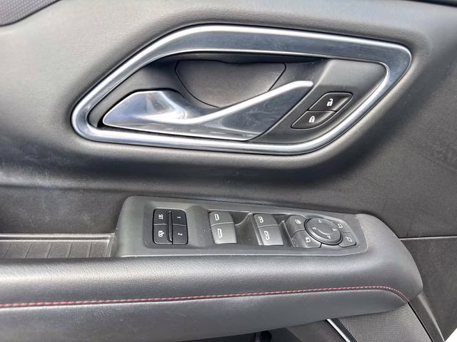 2021 Summit White Chevrolet Suburban RST RWD SUV