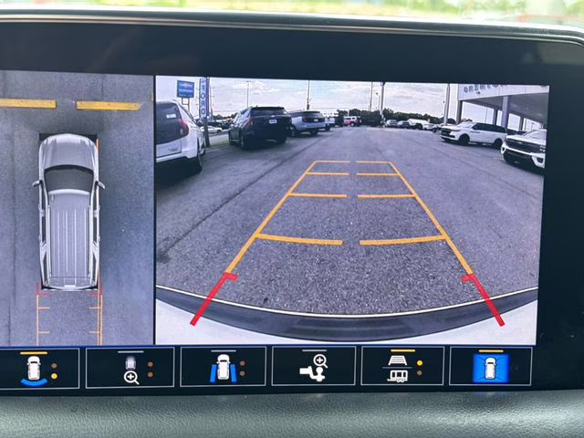 2021 Summit White Chevrolet Suburban RST RWD SUV