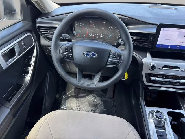 2021 Oxford White Ford Explorer Base RWD SUV