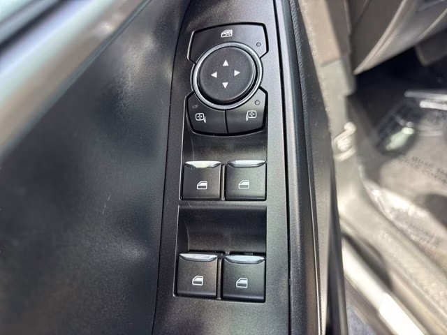 2021 Oxford White Ford Explorer Base RWD SUV