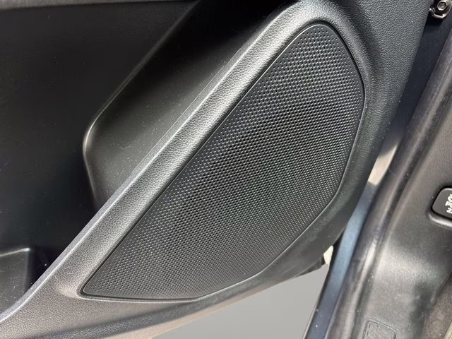 2023 Blue Metallic Ford Explorer XLT RWD SUV