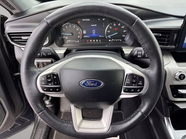 2023 Blue Metallic Ford Explorer XLT RWD SUV