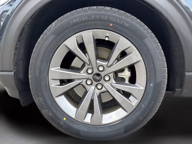 2023 Blue Metallic Ford Explorer XLT RWD SUV