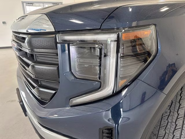 2022 Pacific Blue Metallic GMC Sierra 1500 Pro 4X4 Truck