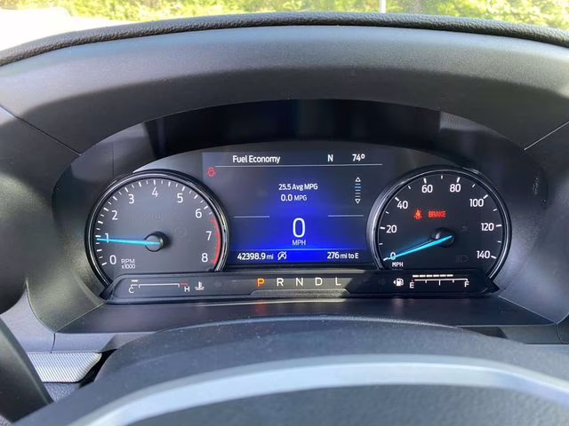 2023 Iconic Silver Metallic Ford Explorer XLT RWD SUV