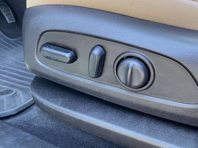 2019 Summit White Chevrolet Blazer Premier AWD SUV