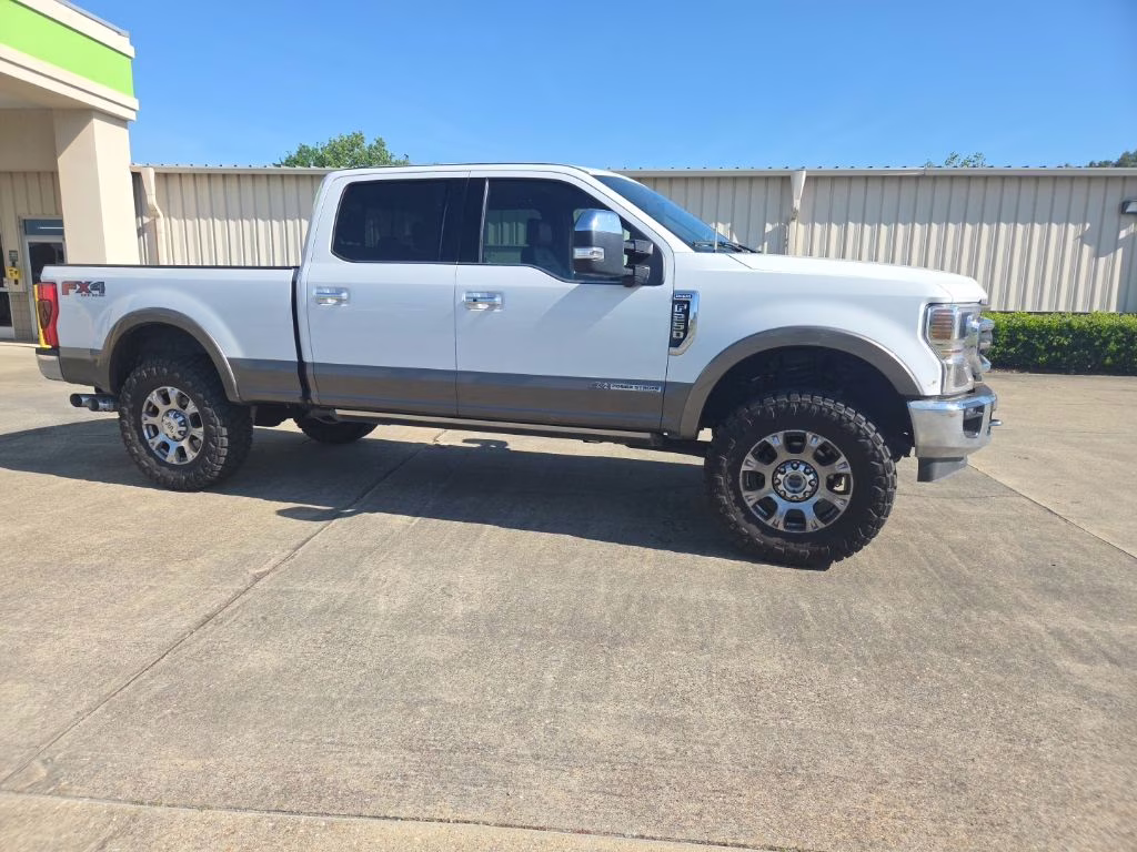 2022 Star White Metallic Tri-Coat Ford Super Duty F-250 SRW King Ranch 4X4 Truck
