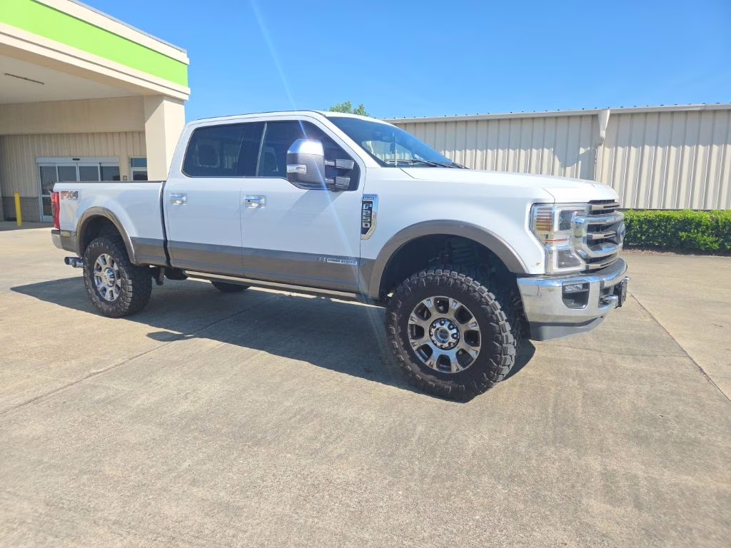2022 Star White Metallic Tri-Coat Ford Super Duty F-250 SRW King Ranch 4X4 Truck