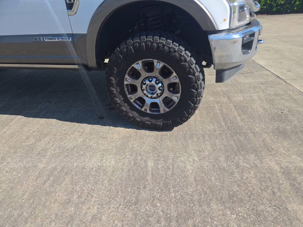 2022 Star White Metallic Tri-Coat Ford Super Duty F-250 SRW King Ranch 4X4 Truck