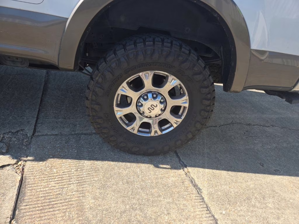 2022 Star White Metallic Tri-Coat Ford Super Duty F-250 SRW King Ranch 4X4 Truck