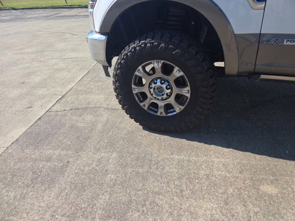 2022 Star White Metallic Tri-Coat Ford Super Duty F-250 SRW King Ranch 4X4 Truck