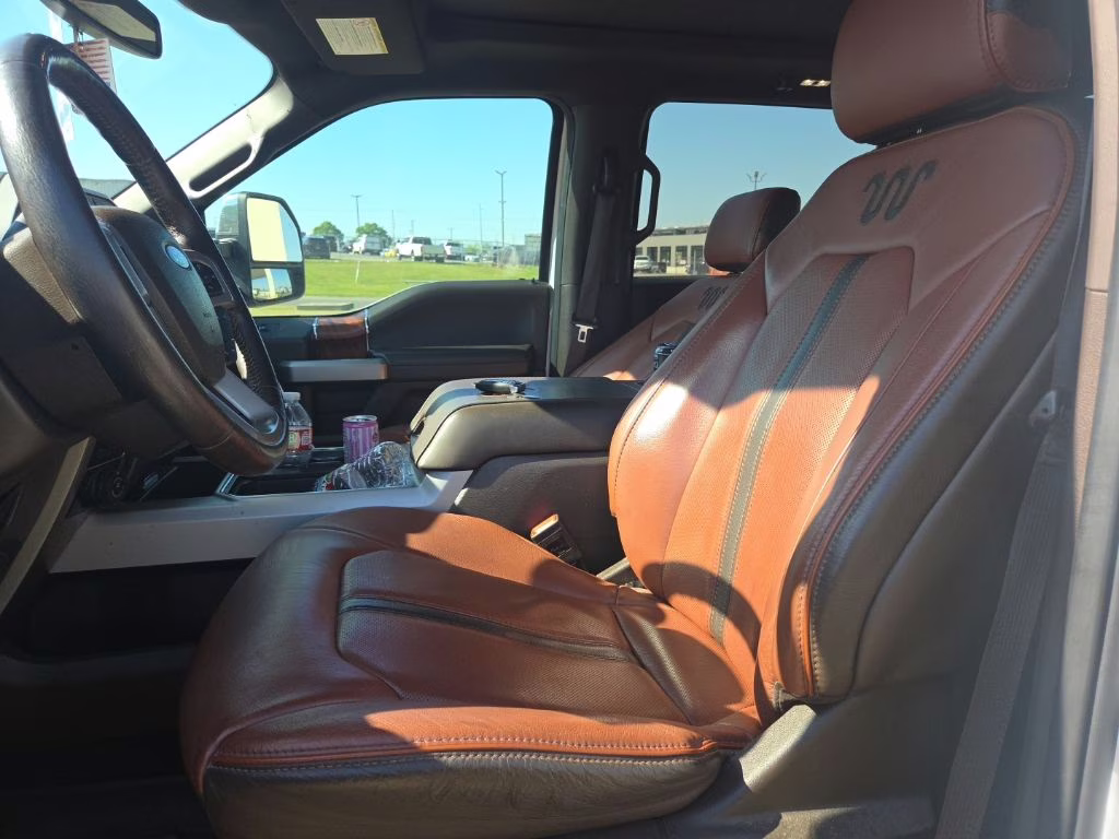 2022 Star White Metallic Tri-Coat Ford Super Duty F-250 SRW King Ranch 4X4 Truck