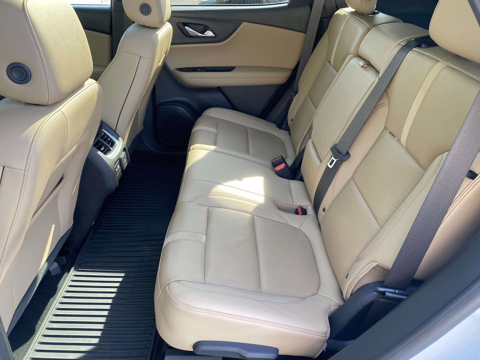 2019 Summit White Chevrolet Blazer Premier AWD SUV