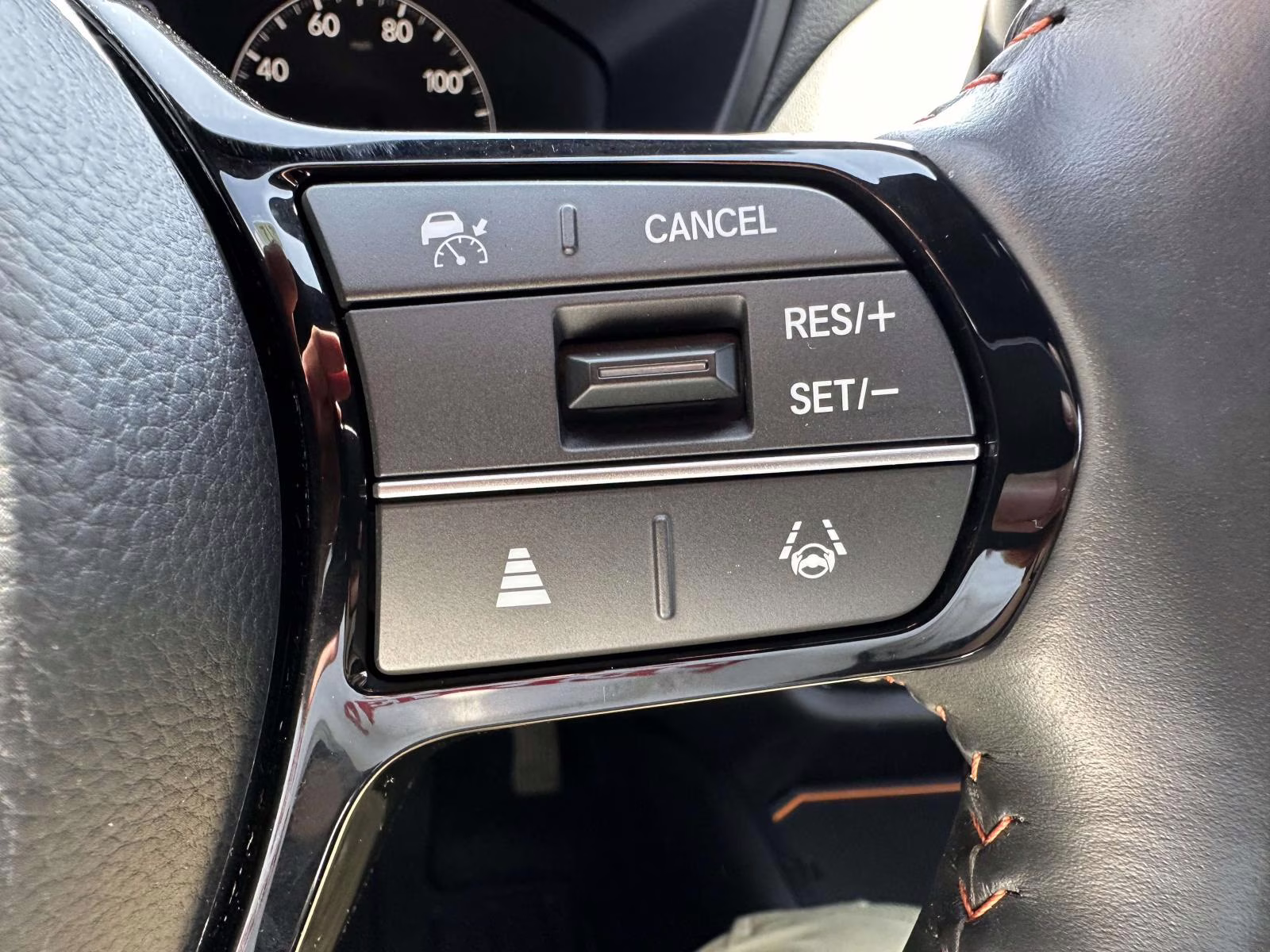 2024 Urban Gray Pearl Honda HR-V Sport AWD CVT w/o BSI AWD SUV