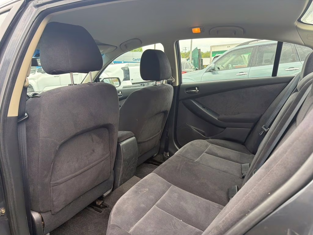 2007 Dark Slate Metallic Nissan Altima 2.5 S FWD Sedan