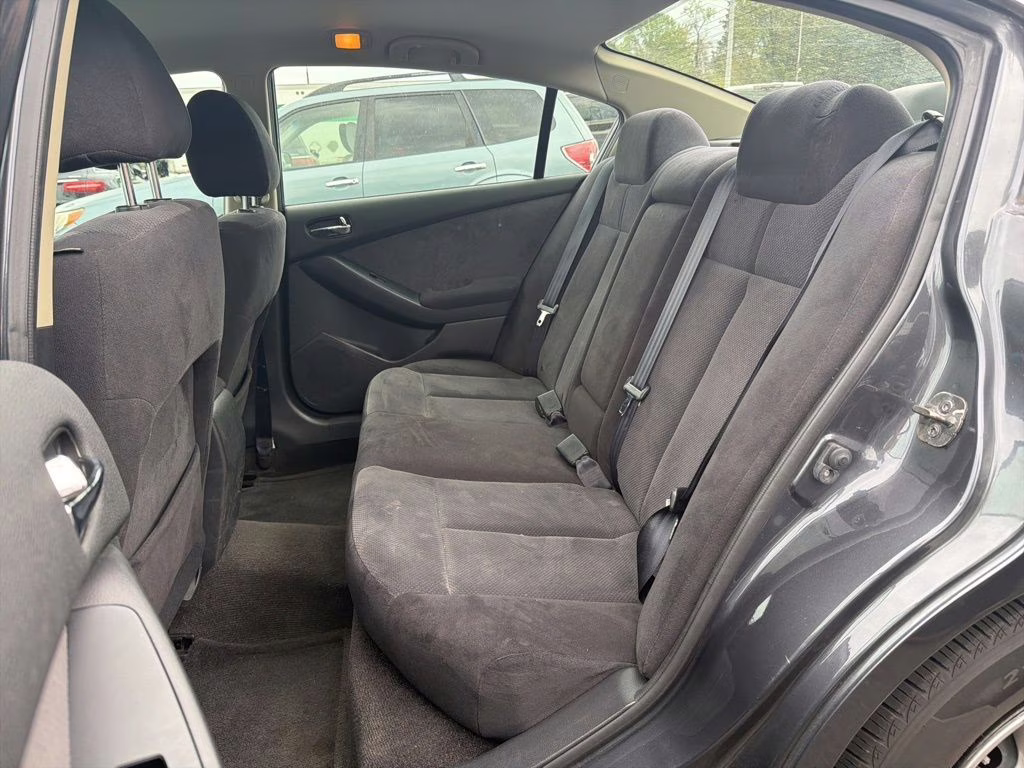 2007 Dark Slate Metallic Nissan Altima 2.5 S FWD Sedan