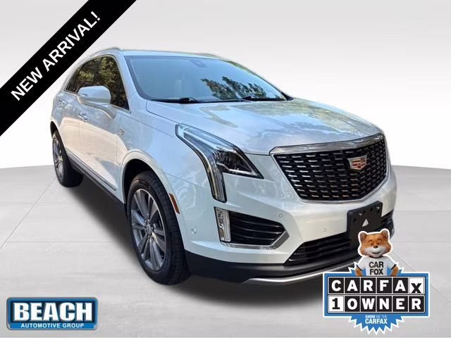 2025 Crystal White Tricoat Cadillac XT5 Premium Luxury FWD SUV