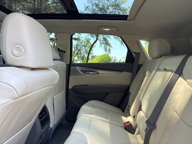 2025 Crystal White Tricoat Cadillac XT5 Premium Luxury FWD SUV