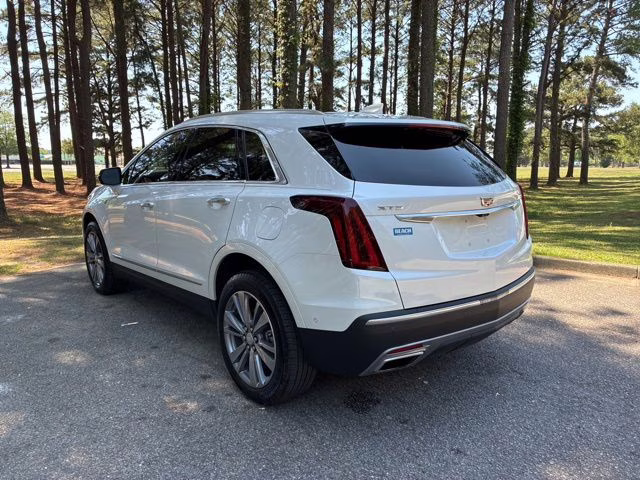 2025 Crystal White Tricoat Cadillac XT5 Premium Luxury FWD SUV