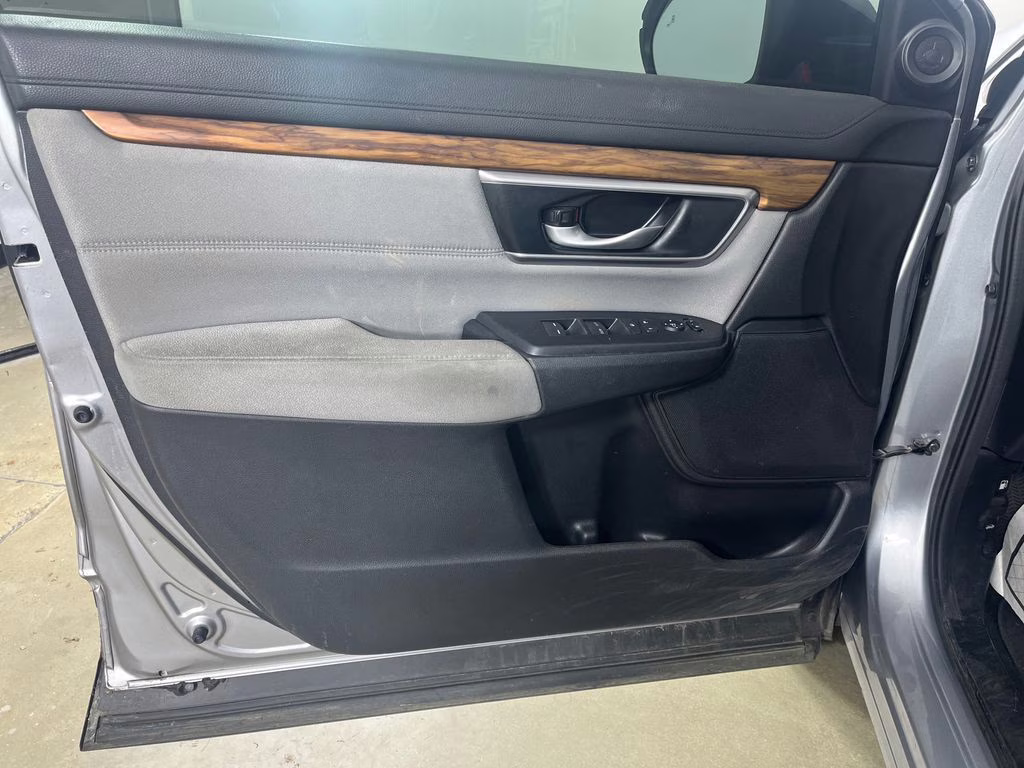 2021 Lunar Silver Metallic Honda CR-V EX FWD SUV