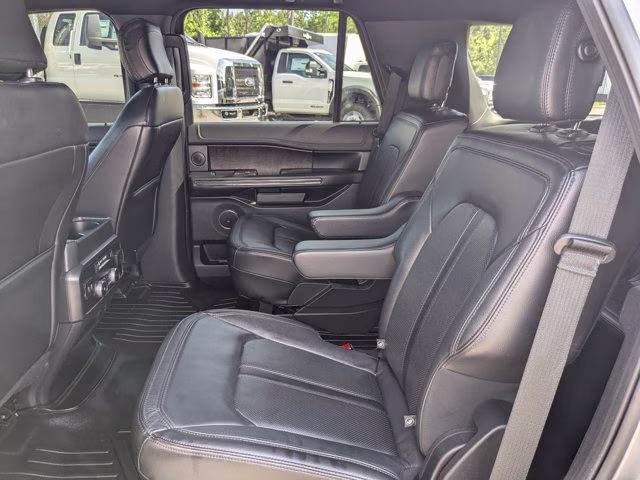 2020 Silver Metallic Ford Expedition Limited RWD SUV