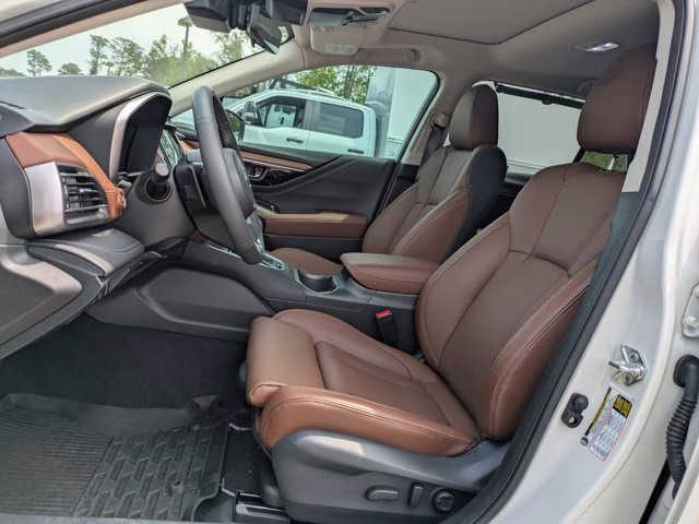 2025 Crystal White Pearl Subaru Outback Touring AWD SUV
