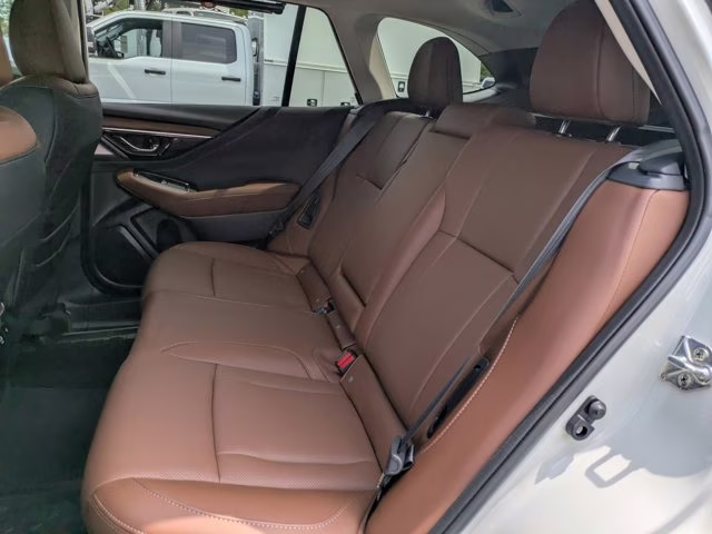 2025 Crystal White Pearl Subaru Outback Touring AWD SUV