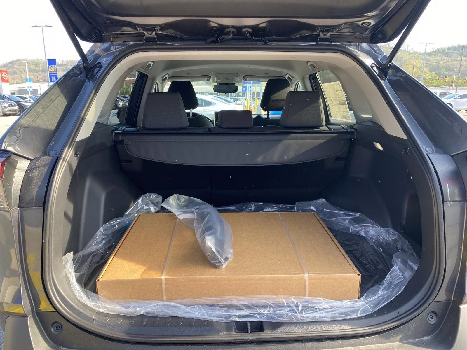 2025 Magnetic Gray Metallic Toyota RAV4 XLE AWD SUV