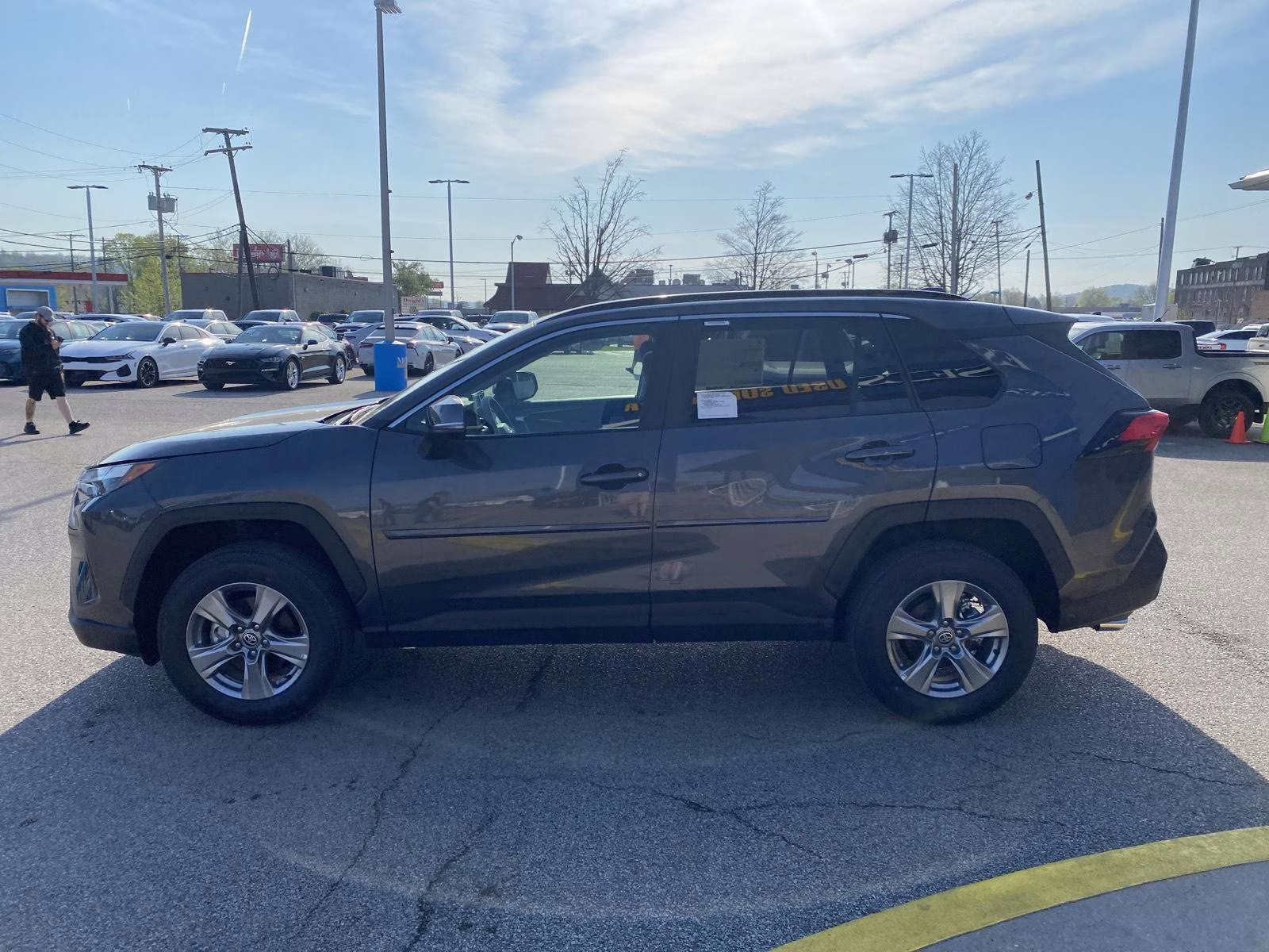 2025 Magnetic Gray Metallic Toyota RAV4 XLE AWD SUV
