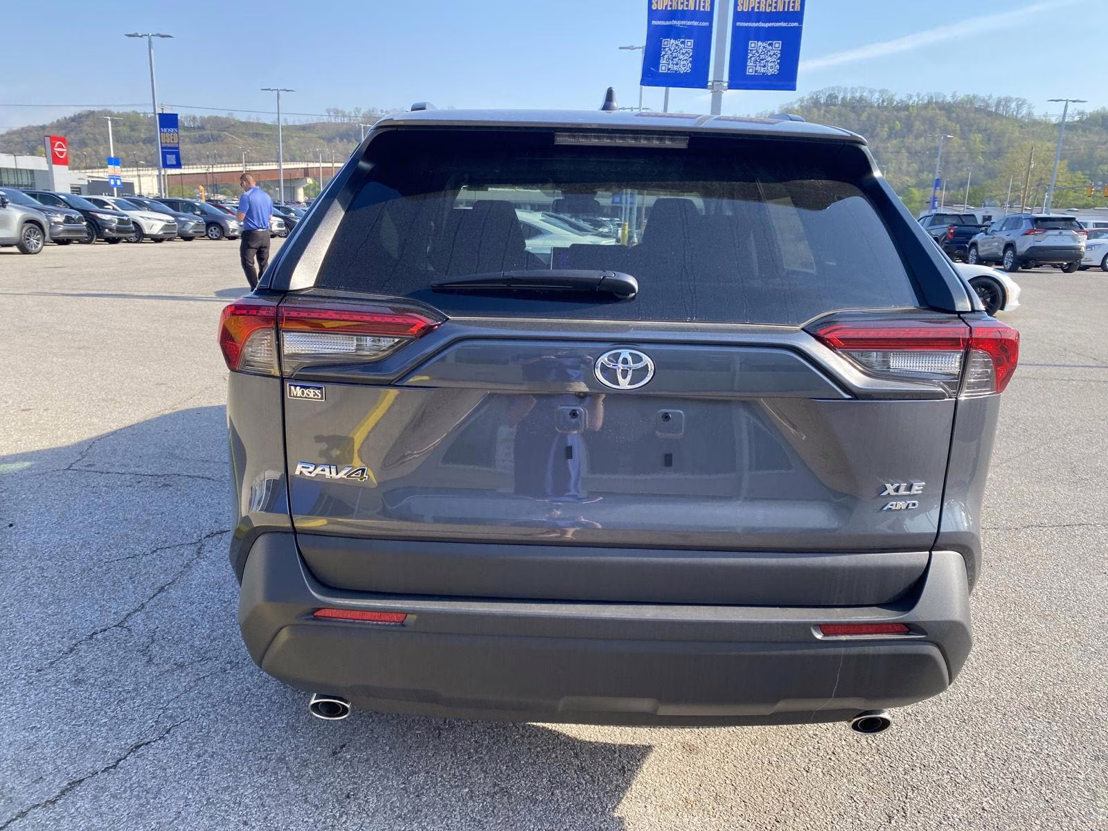 2025 Magnetic Gray Metallic Toyota RAV4 XLE AWD SUV