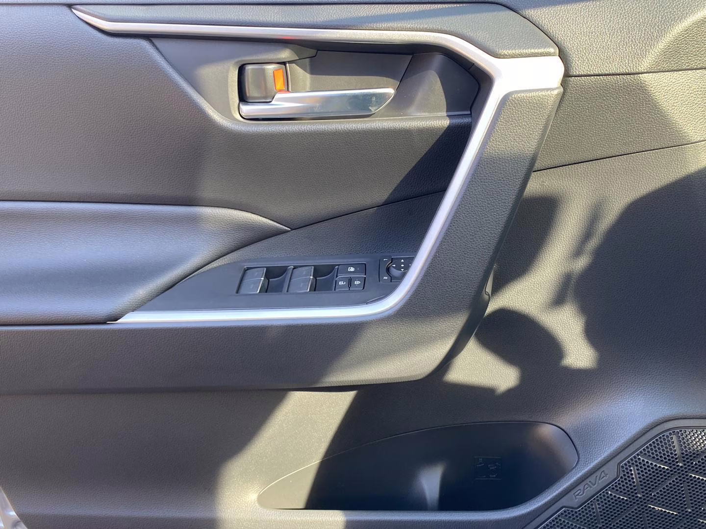 2025 Silver Sky Metallic Toyota RAV4 Hybrid XLE AWD SUV