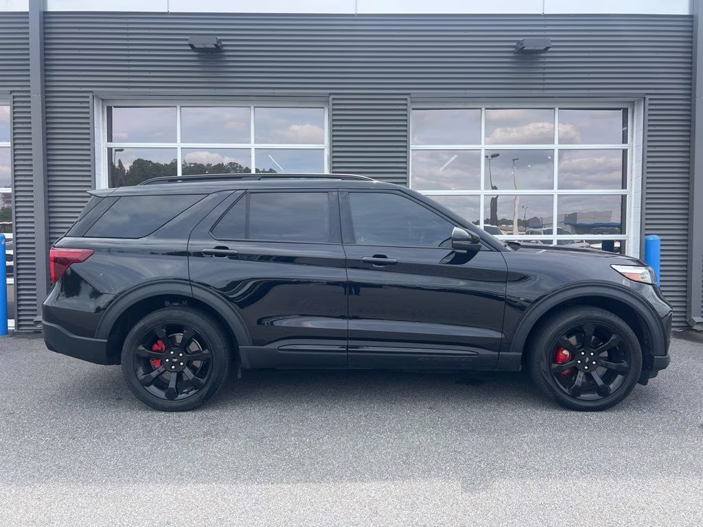 2023 Black Metallic Ford Explorer ST 4X4 SUV