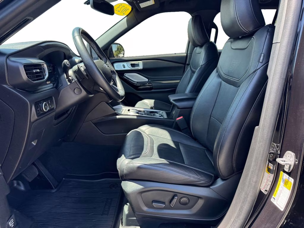 2023 Black Metallic Ford Explorer ST 4X4 SUV