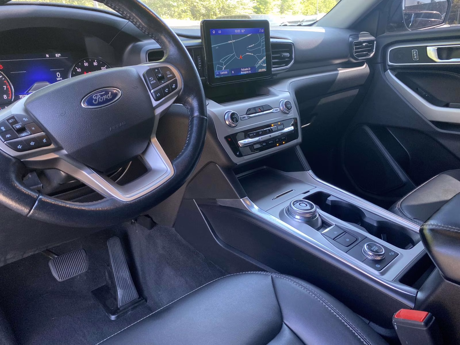 2022 Carbonized Gray Metallic Ford Explorer XLT 4X4 SUV